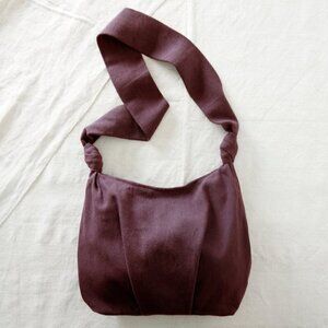 AURA QUE Ethically Handmade Gyani Vegan Comfy Everyday Shoulder Bag Zip Close